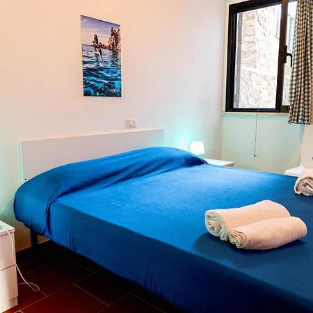 公寓 Giglio Blu 3 *